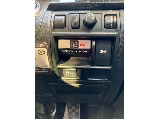 SUBARU LEGACY OUTBACK 2011 Image 31