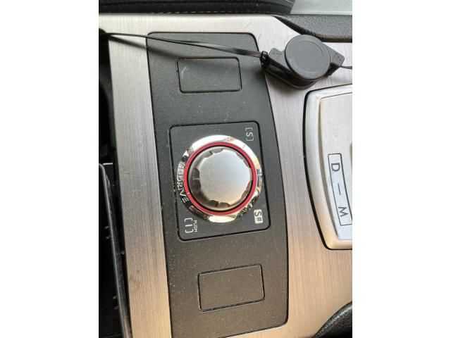 SUBARU LEGACY OUTBACK 2011 Image 31