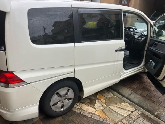 HONDA STEPWAGON 2006 Image 31