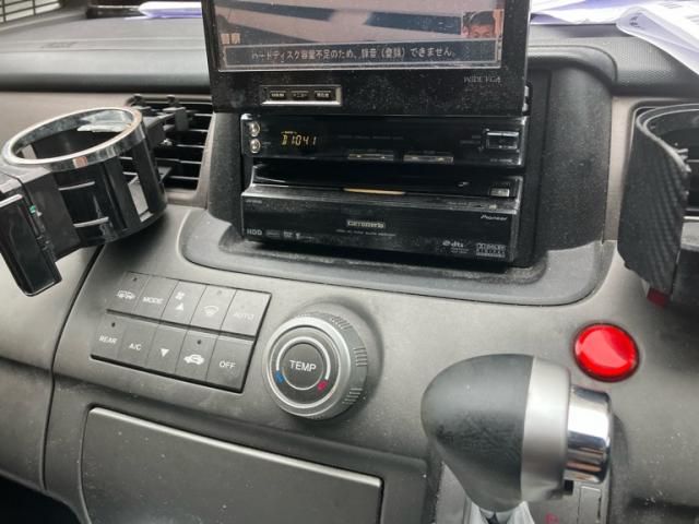 HONDA STEPWAGON 2006 Image 31