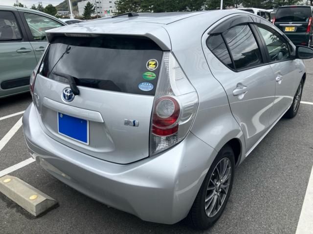 TOYOTA AQUA 2012 Image 31