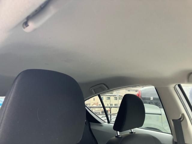 TOYOTA AQUA 2012 Image 31