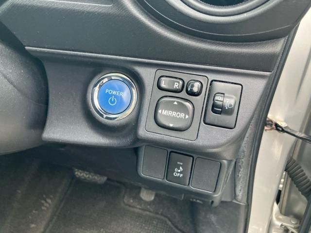 TOYOTA AQUA 2012 Image 31