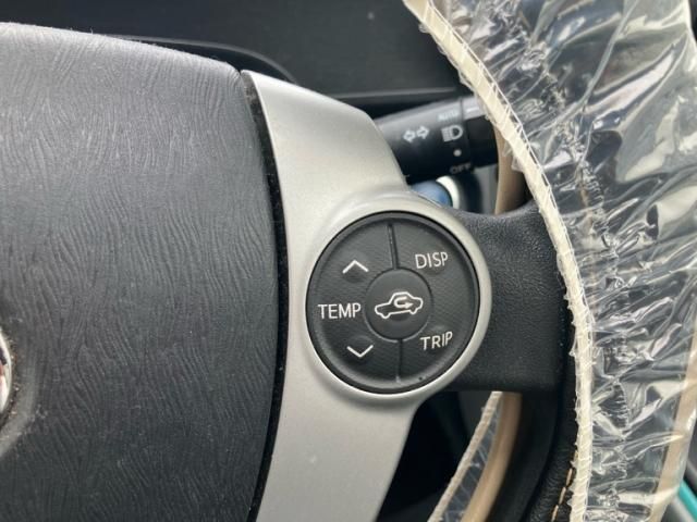 TOYOTA AQUA 2012 Image 31