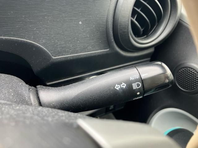 TOYOTA AQUA 2012 Image 31