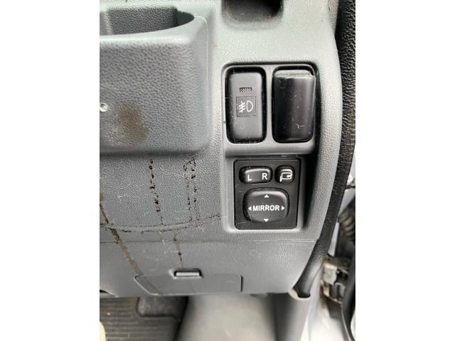 DAIHATSU HIJET CARGO 4WD 2015 Image 31