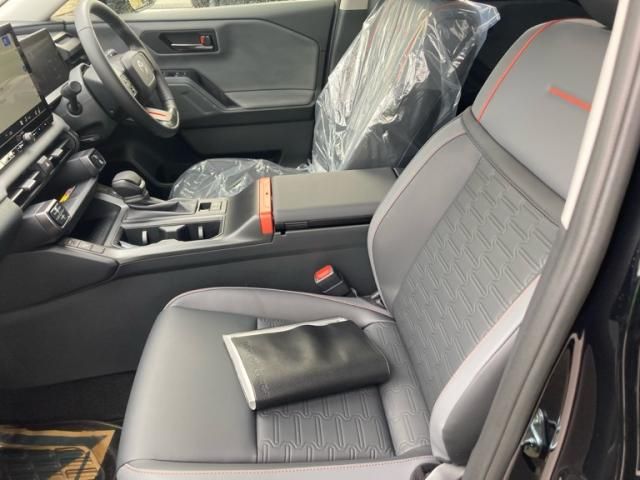 TOYOTA RAV4 HYBRID 4WD 2026 Image 31