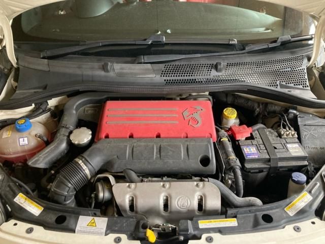 FIAT ABARTH 595C 2015 Image 31