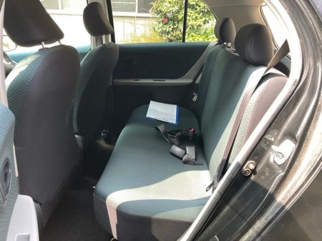 TOYOTA VITZ 2005 Image 31