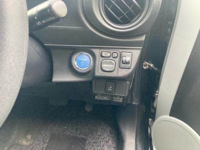 TOYOTA AQUA 2012 Image 31