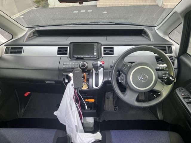 HONDA STEPWAGON SPADA 2009 Image 31