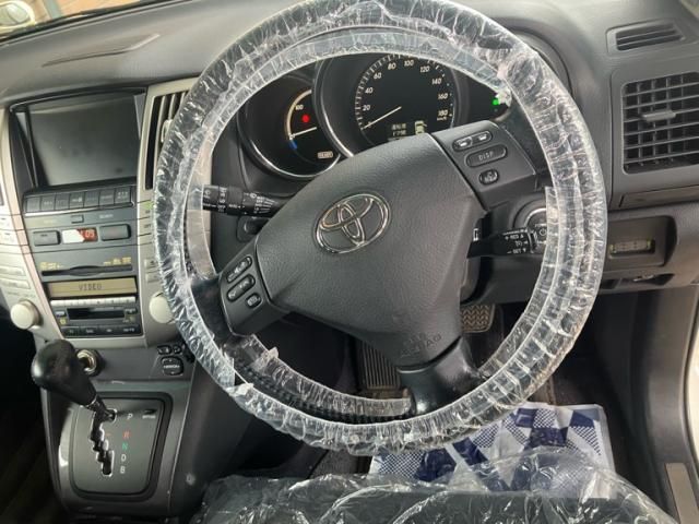 TOYOTA HARRIER HYBRID 2011 Image 31