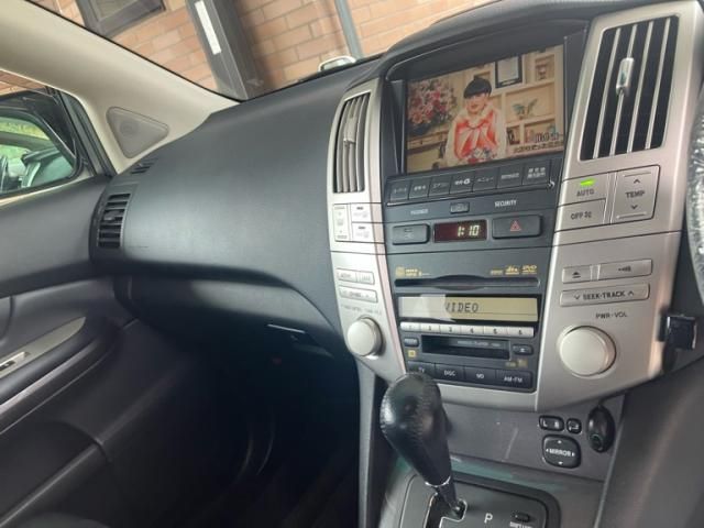 TOYOTA HARRIER HYBRID 2011 Image 31