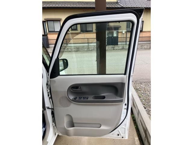 DAIHATSU TANTO 2014 Image 31