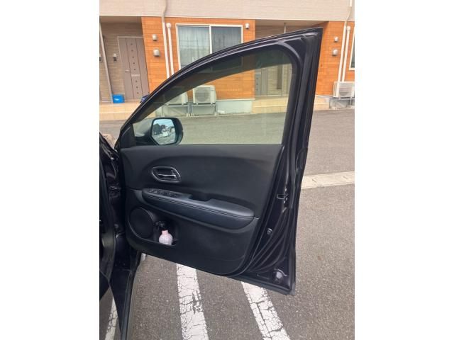 HONDA VEZEL HYBRID 4WD 2015 Image 31