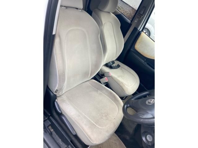 TOYOTA RACTIS 2009 Image 31