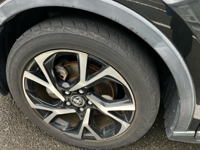 TOYOTA C-HR 2018 Image 31