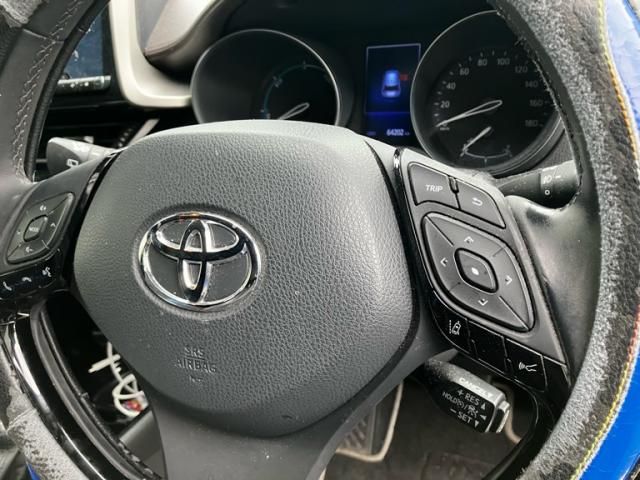 TOYOTA C-HR 2018 Image 31