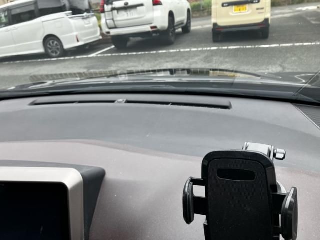 TOYOTA C-HR 2018 Image 31