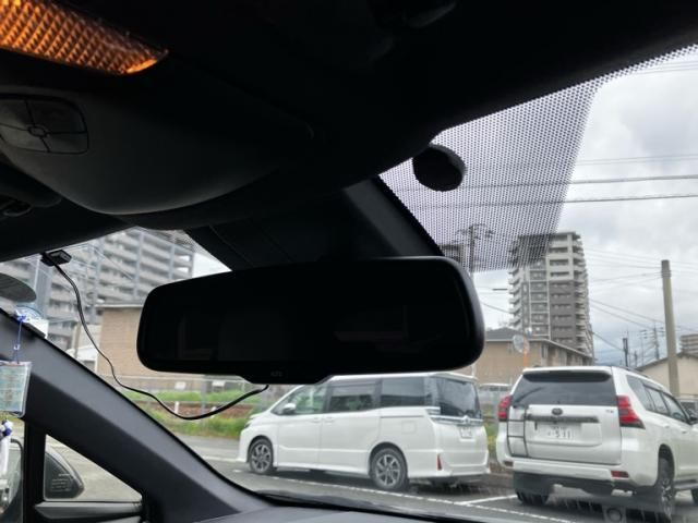 TOYOTA C-HR 2018 Image 31