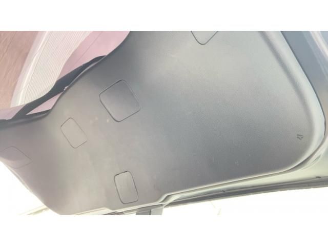 TOYOTA C-HR 2018 Image 31