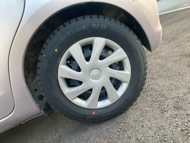 TOYOTA VITZ 2011 Image 31