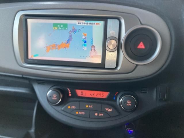 TOYOTA VITZ 2011 Image 31