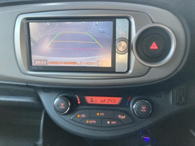 TOYOTA VITZ 2011 Image 31