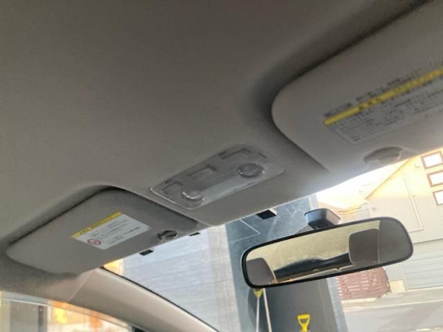 TOYOTA VITZ 2011 Image 31