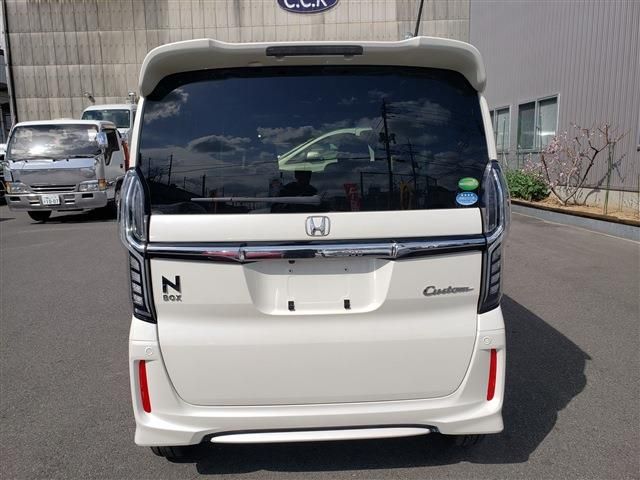 HONDA N BOX CUSTOM 2017 Image 31