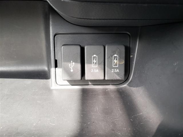 HONDA N BOX CUSTOM 2017 Image 31