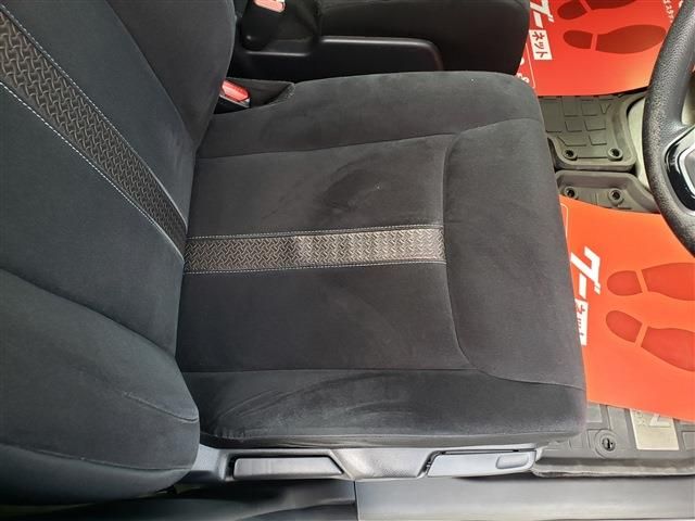 HONDA N BOX CUSTOM 2017 Image 31