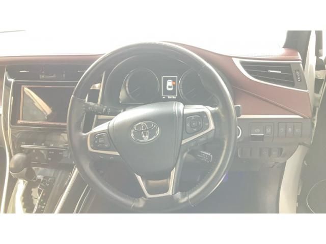 TOYOTA HARRIER 4WD 2018 Image 31