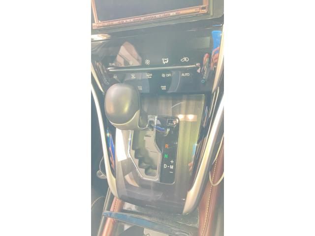 TOYOTA HARRIER 4WD 2018 Image 31