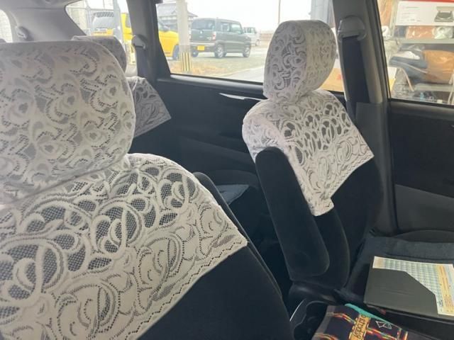 TOYOTA IPSUM 2003 Image 31