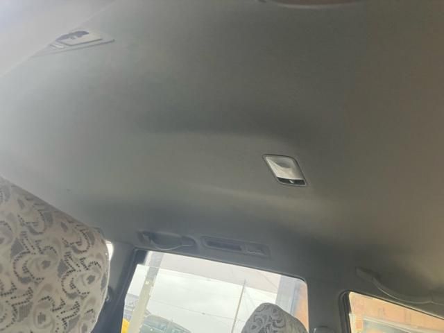 TOYOTA IPSUM 2003 Image 31