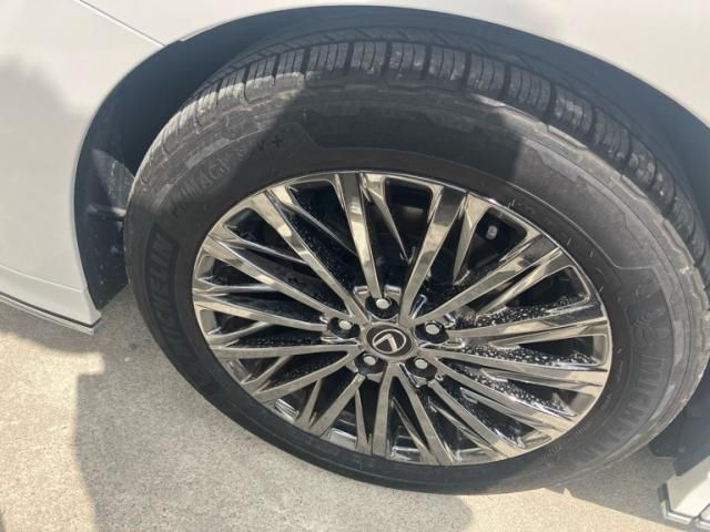 TOYOTA LEXUS LM500H 2024 Image 31