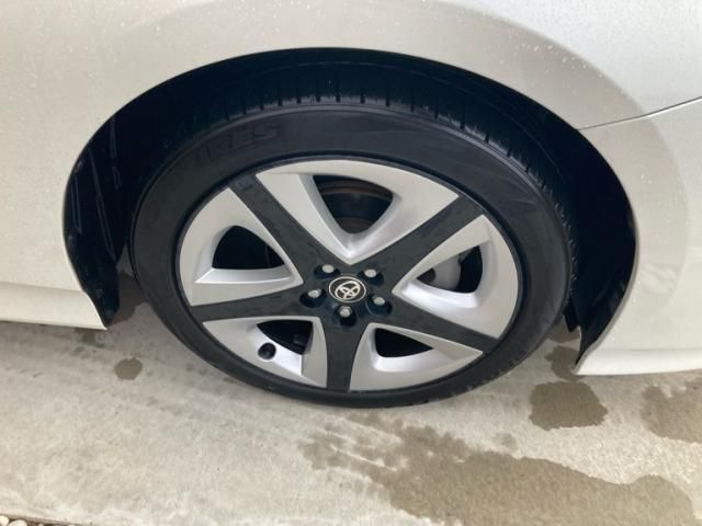 TOYOTA PRIUS 2016 Image 31