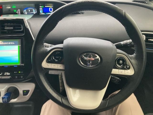 TOYOTA PRIUS 2016 Image 31