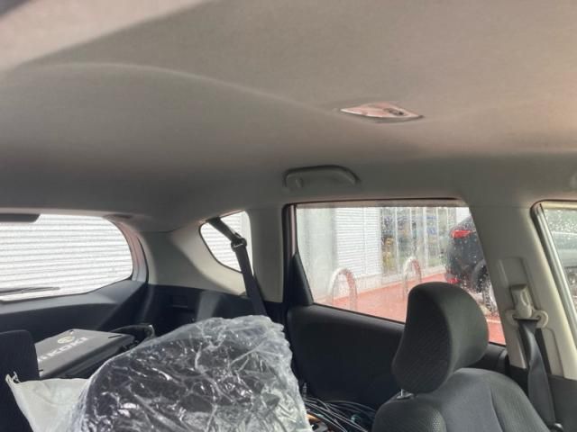 HONDA FIT HYBRID 2012 Image 31