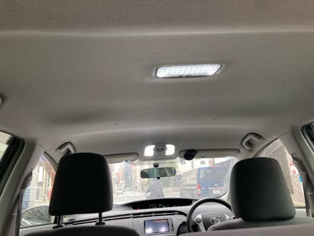 TOYOTA PRIUS 2010 Image 31