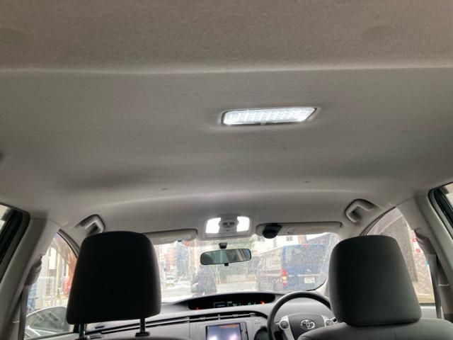 TOYOTA PRIUS 2010 Image 31