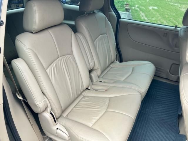 MAZDA MPV 4WD 2002 Image 31