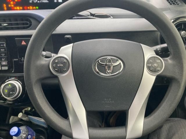 TOYOTA AQUA 2015 Image 31