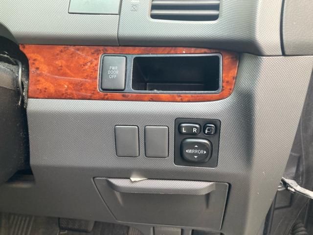 TOYOTA ESTIMA 2011 Image 31