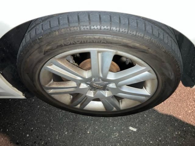 AUDI A4 2011 Image 31