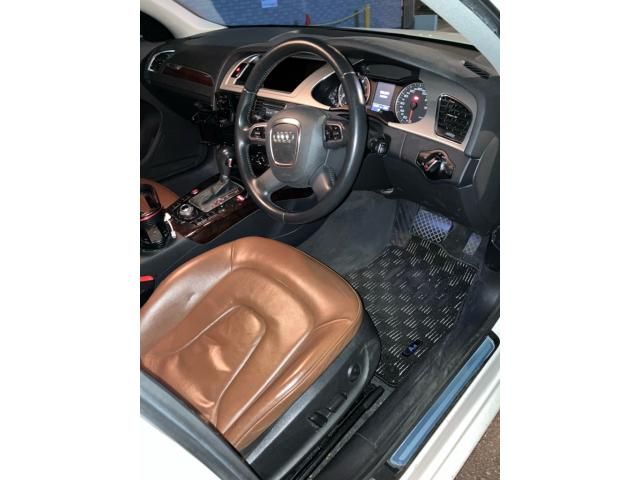 AUDI A4 2011 Image 31