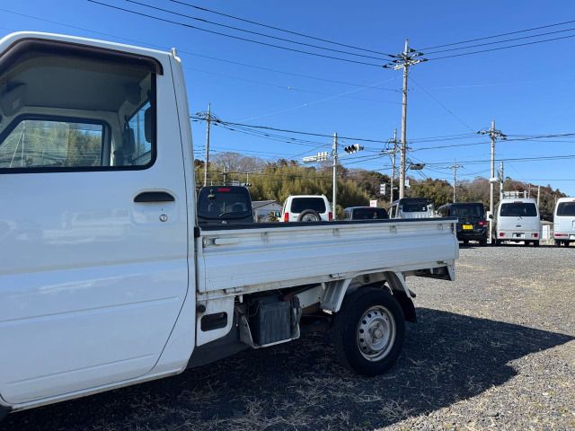 NISSAN CLIPPER TRUCK 2009 Image 31