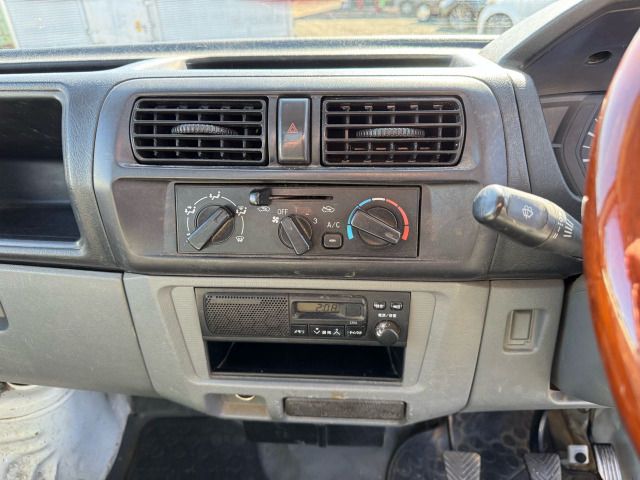 NISSAN CLIPPER TRUCK 2009 Image 31