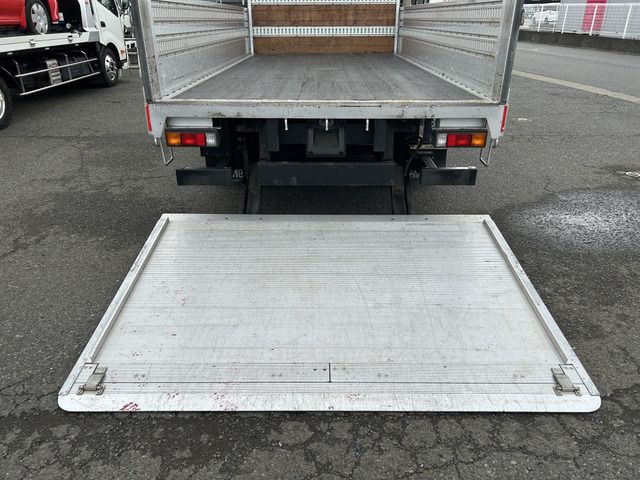 MITSUBISHI  2015 Image 31